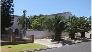 Avocet Cape Town Villa B&B | Self-catering Bloubergstrand
