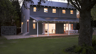 Ten Stirling | Accommodation Waverley (Johannesburg)