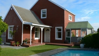 Atlantic Edge B&B | Table View Self-catering