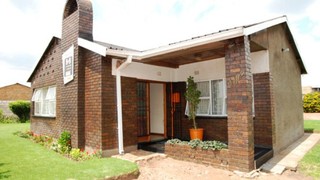 Magora Ase Africa Bed and Breakfast | Orlando West Accommodation