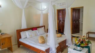 Mirembe Resort Beach Hotel | Lake Victoria (Uganda) Accommodation