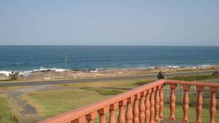 Sonnestrale House | Manaba Beach Accommodation