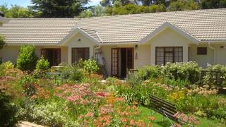 Mooring House Guest Lodge | Self-catering Helena Heights