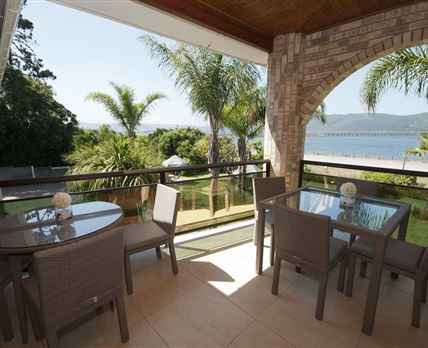 Lagoon Breeze Guest House