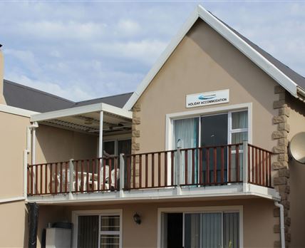 Waterside Living - Blues Bay 16
