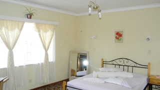 Mikefan Guest House | Central Region Specials