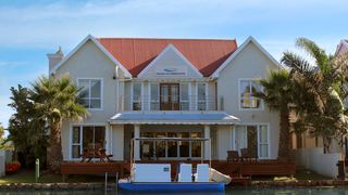 Waterside Living - Marina Martinique 1027 | Marina Martinique Self-catering