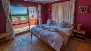 Island Cottage | Luderitz Accommodation