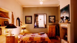 Mhambi - The Traveller B&B | Grahamstown Accommodation
