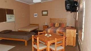 Mila's | Prieska Self-catering