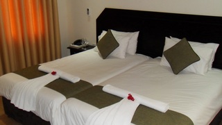 Oasis Motel | Tlokweng Hotels