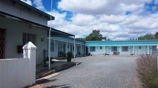 Rest-a-While | Accommodation Victoria West