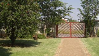 Ululapa Selfcatering | Crown Gardens Accommodation