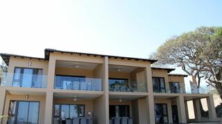 Bilene Club Lodge | Accommodation Bilene