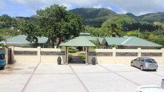 Hotel La Roussette | Accommodation Anse Aux Pins
