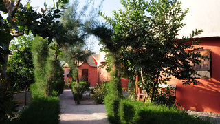 Footsteps Eco-Lodge | Gunjur Accommodation