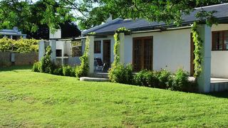 Kalahari Hide | Accommodation Kuruman