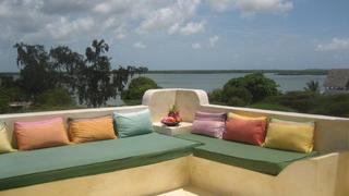 Banana House and Wellness Centre | Shela Accommodation