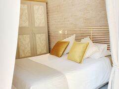 Deja-Vu Pretoria | Riviera Accommodation