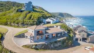 Albatros Luxury Self Catering House | Accommodation Tsitsikamma