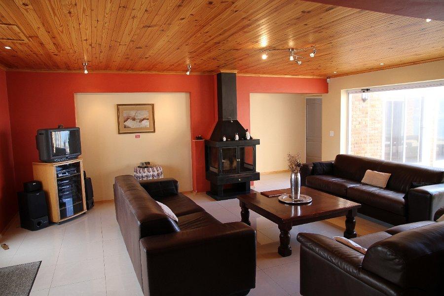 Marianella Guest House