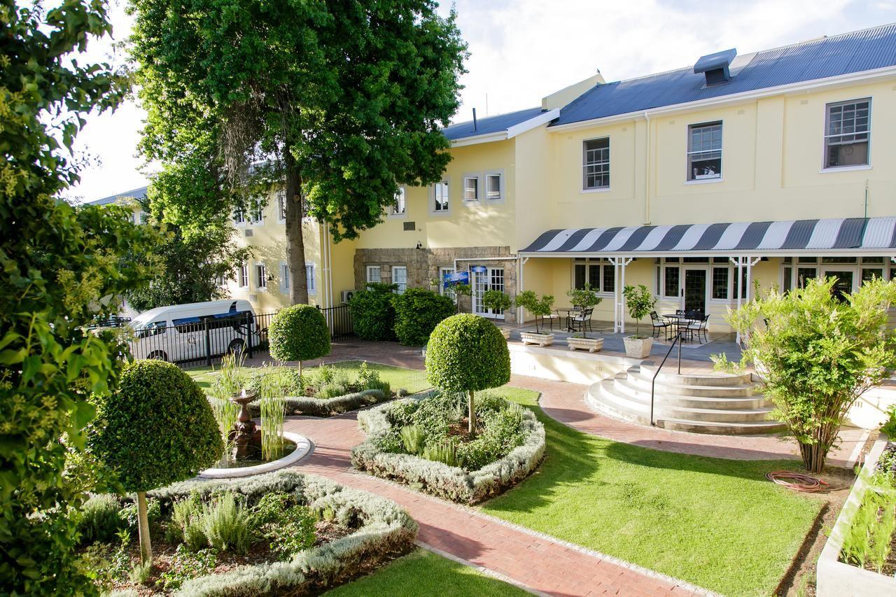 Queens Hotel | Accommodation Oudtshoorn