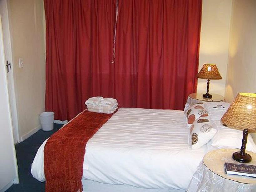 Arniston 18 | Melkbosstrand Self-catering