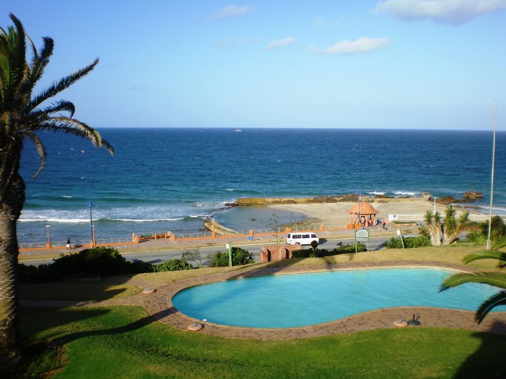 223 Brooks Hills Suites | Summerstrand Self-catering