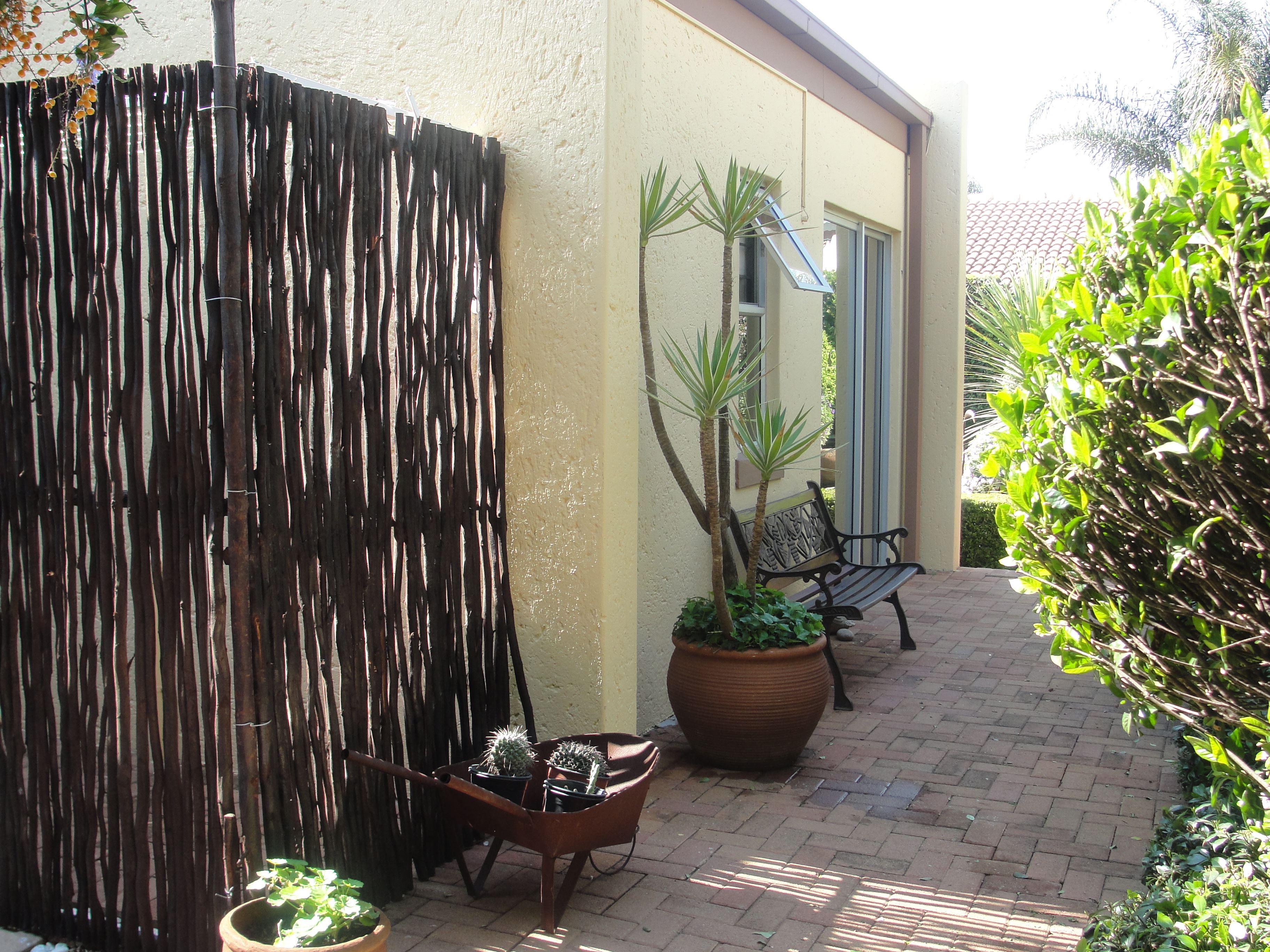 Loeries Nest Bed and Breakfast Budget Deals and Offers Book Now!