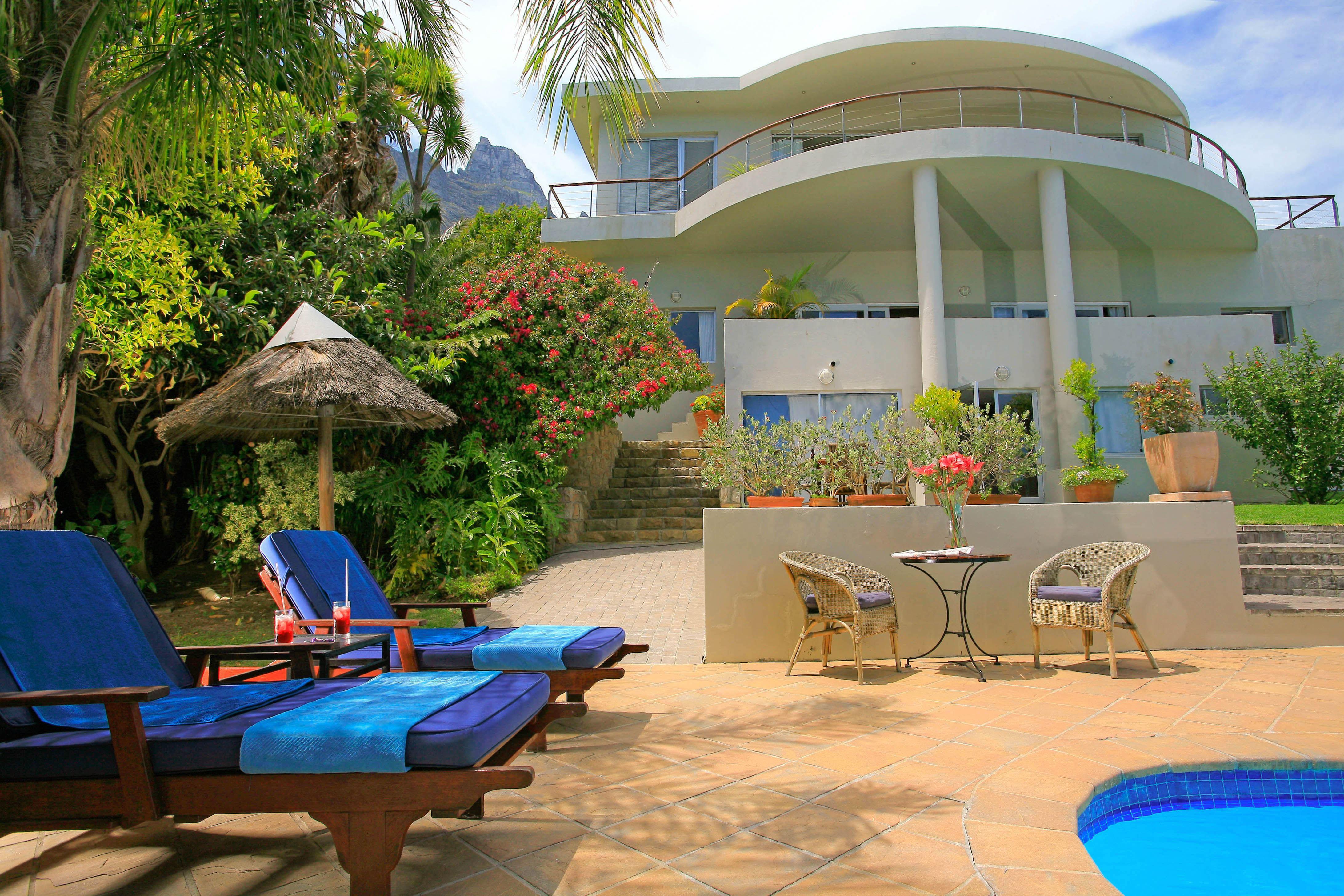 Le Gouverneur Guest House | Camps Bay Accommodation