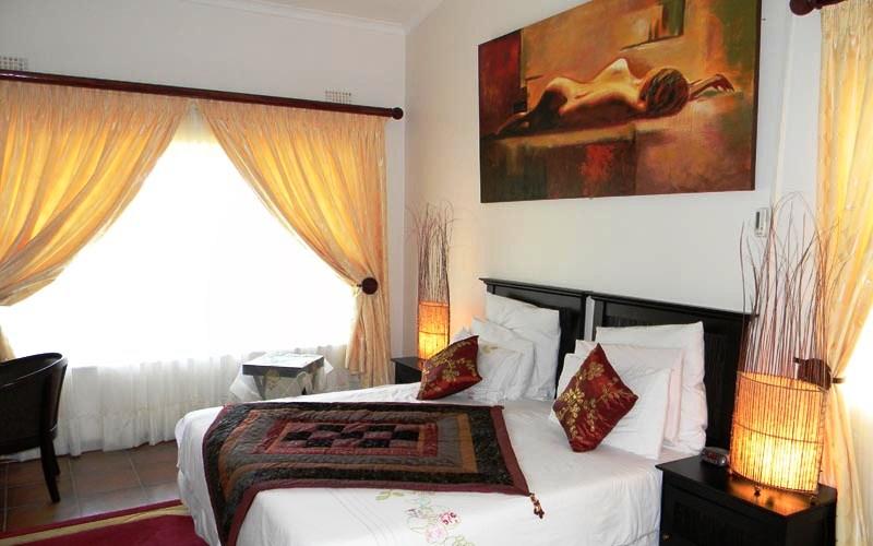 Nthatuoa Guest House | Hotels Fort Gale