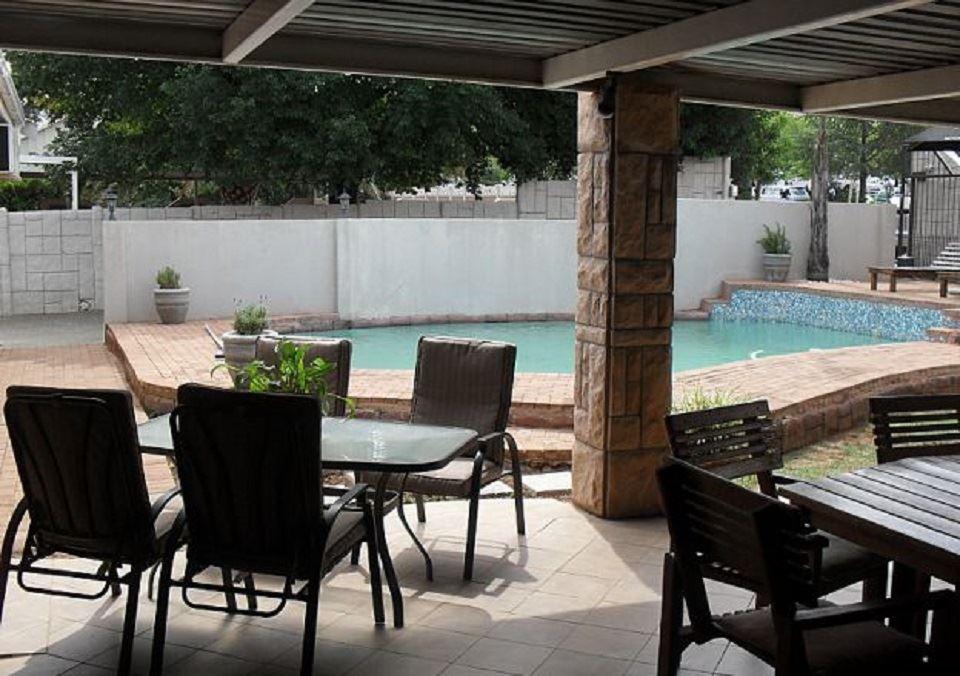 Orchard Guest House | Fichardt Park Accommodation