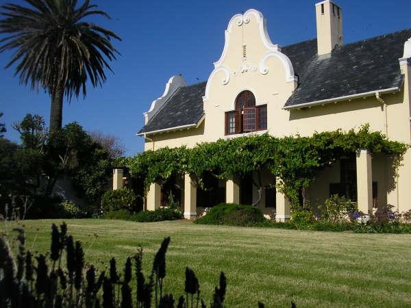 Cotswold House Guest House | Milnerton Accommodation