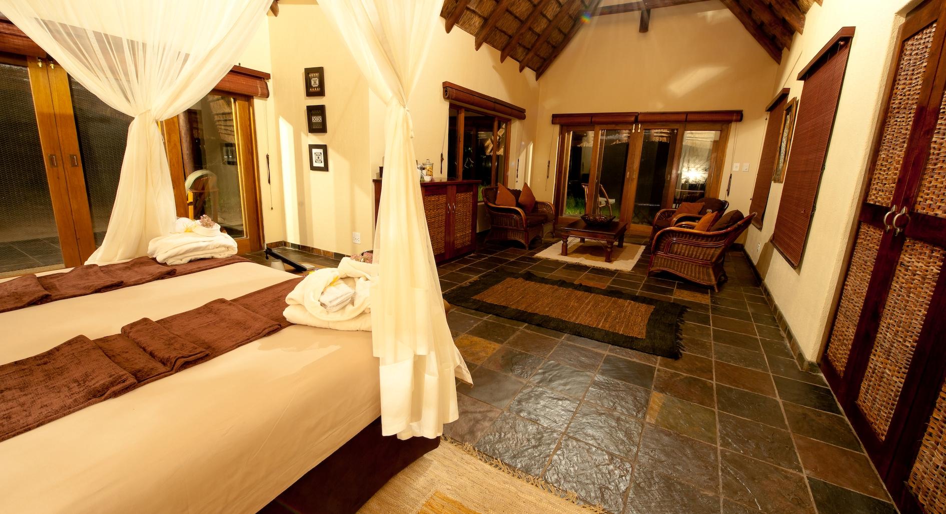 Jackalberry Lodge | Thornybush Game Reserve Accommodation