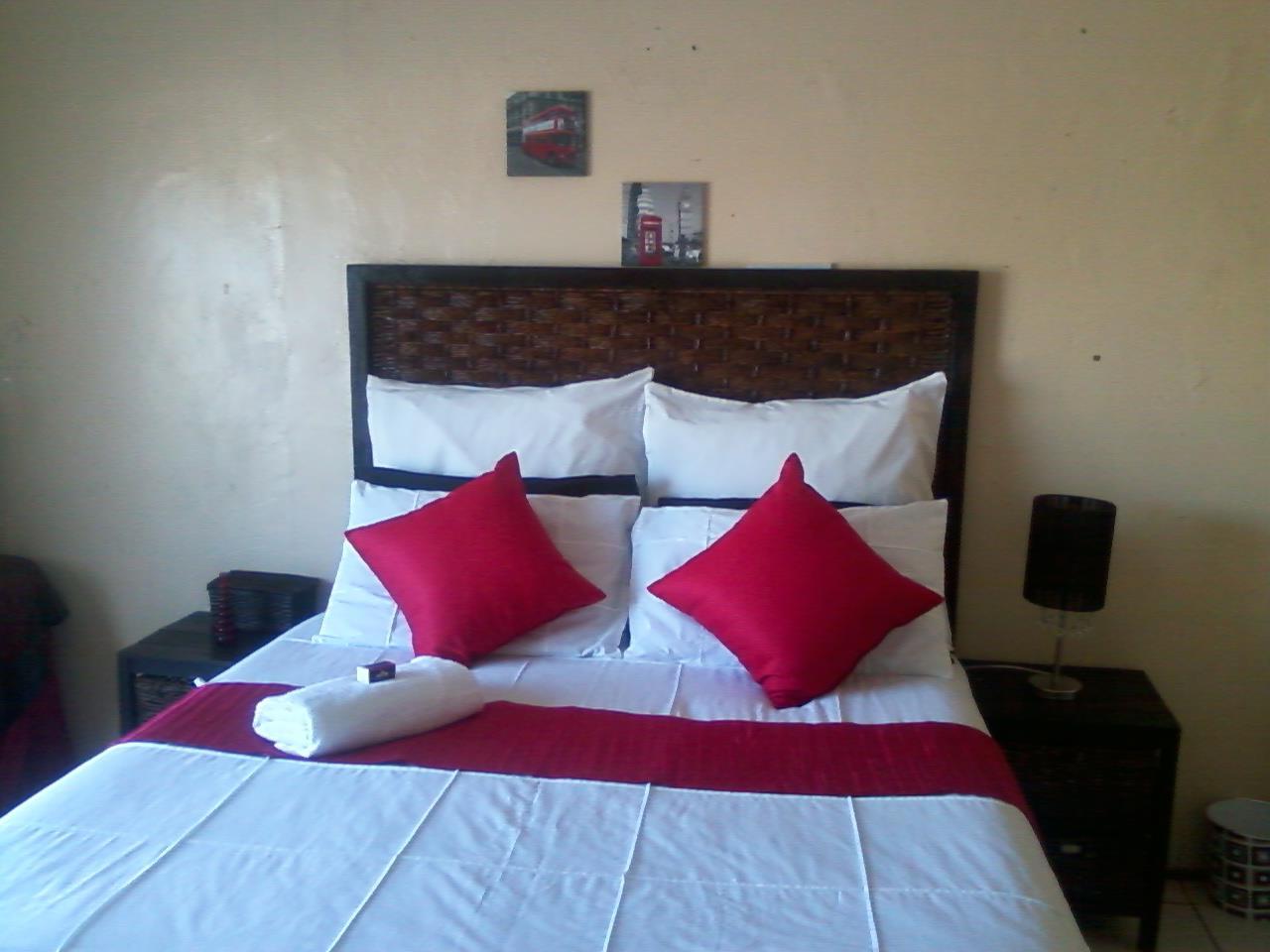 Eluthandweni Guest House | Bongani Accommodation