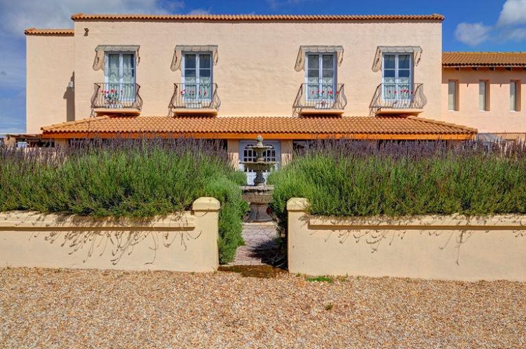 Villa di Baia | Stanford Specials