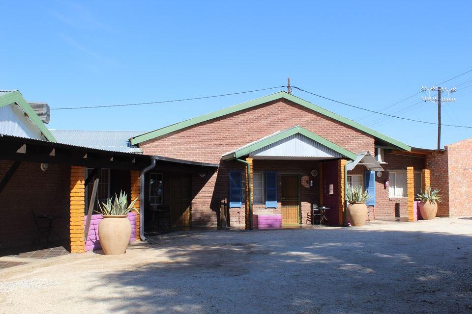 Meerkat Compound | Accommodation Kakamas