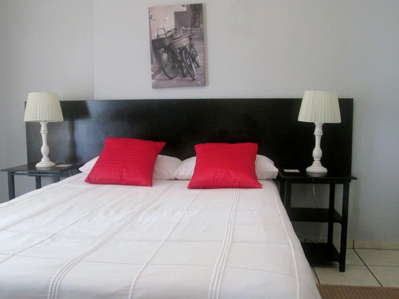Regal Guest House | Accommodation Crown Gardens