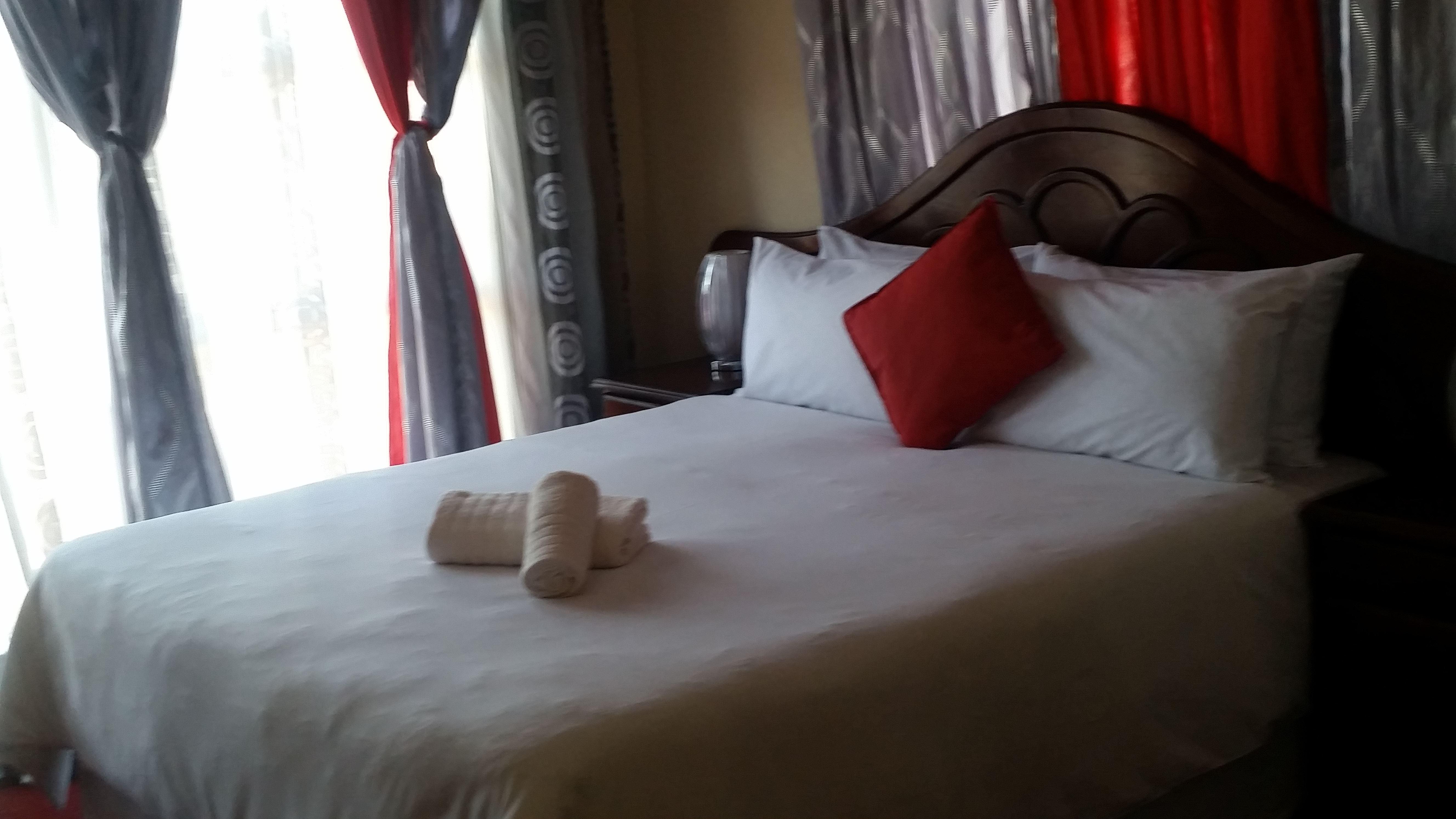 Tushiya Guest Lodge - Besembos | Witbank (Emalahleni) Accommodation