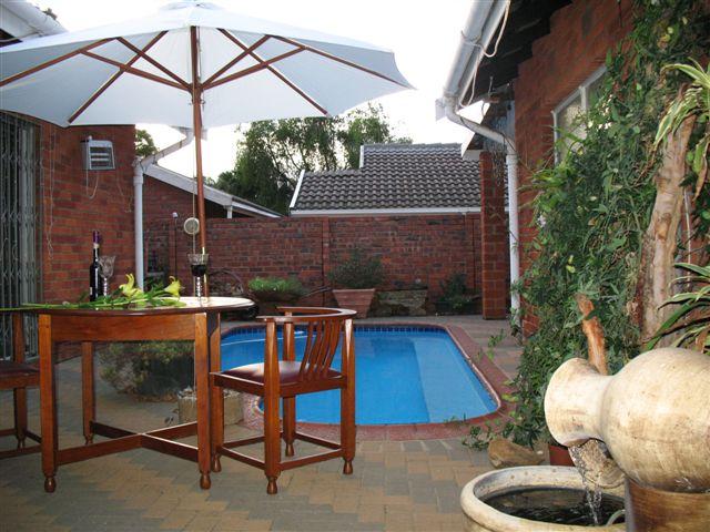 Memra Guest House | Ladysmith (KwaZulu-Natal) Accommodation