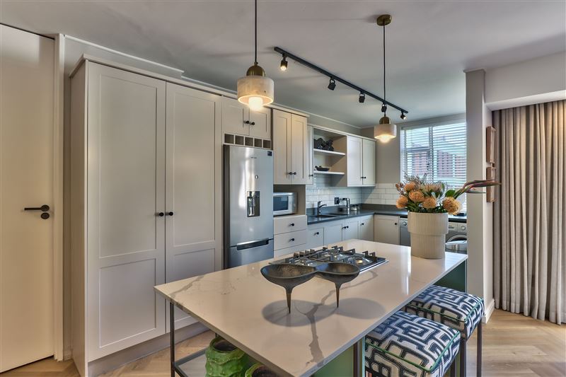 437 St Martini Gardens Special Deals and Offers Book Now!