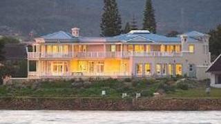 Isola Bella | Leisure Island Self-catering