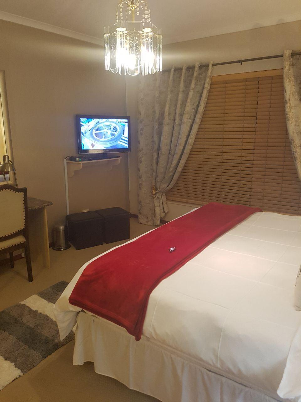 Nikella Bed and Breakfast Reserve Your Hotel, SelfCatering, or Bed