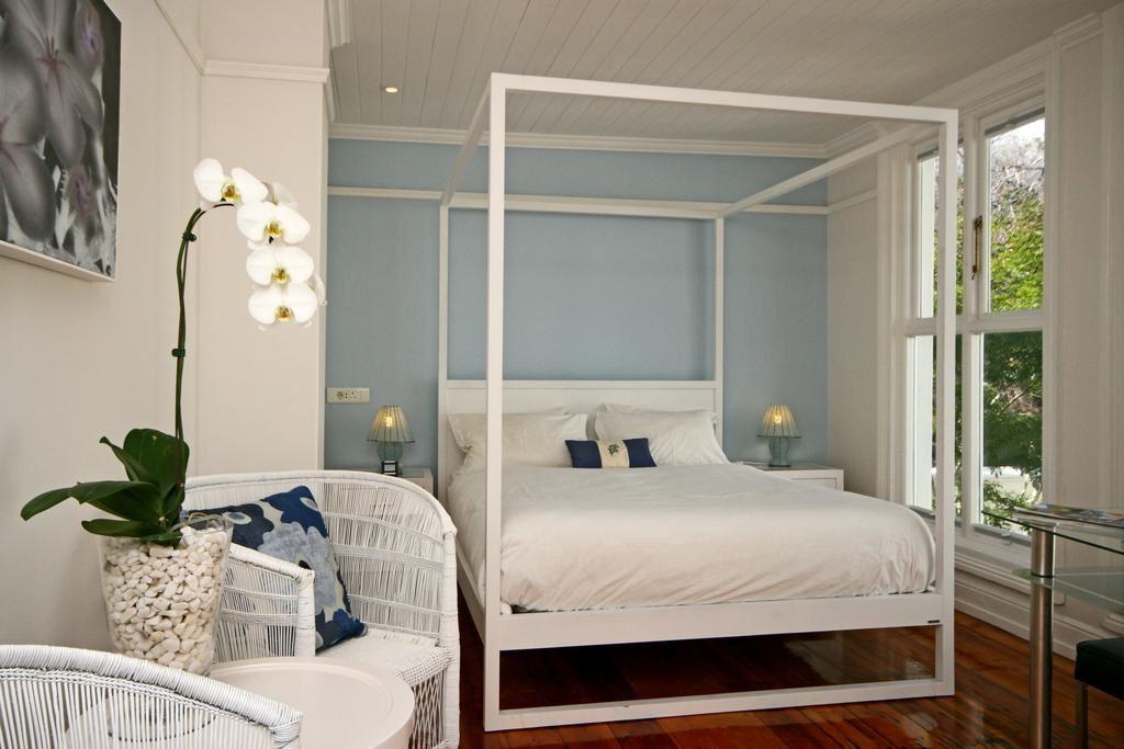 Nine Flowers Guest House | Accommodation Cape Town City Centre
