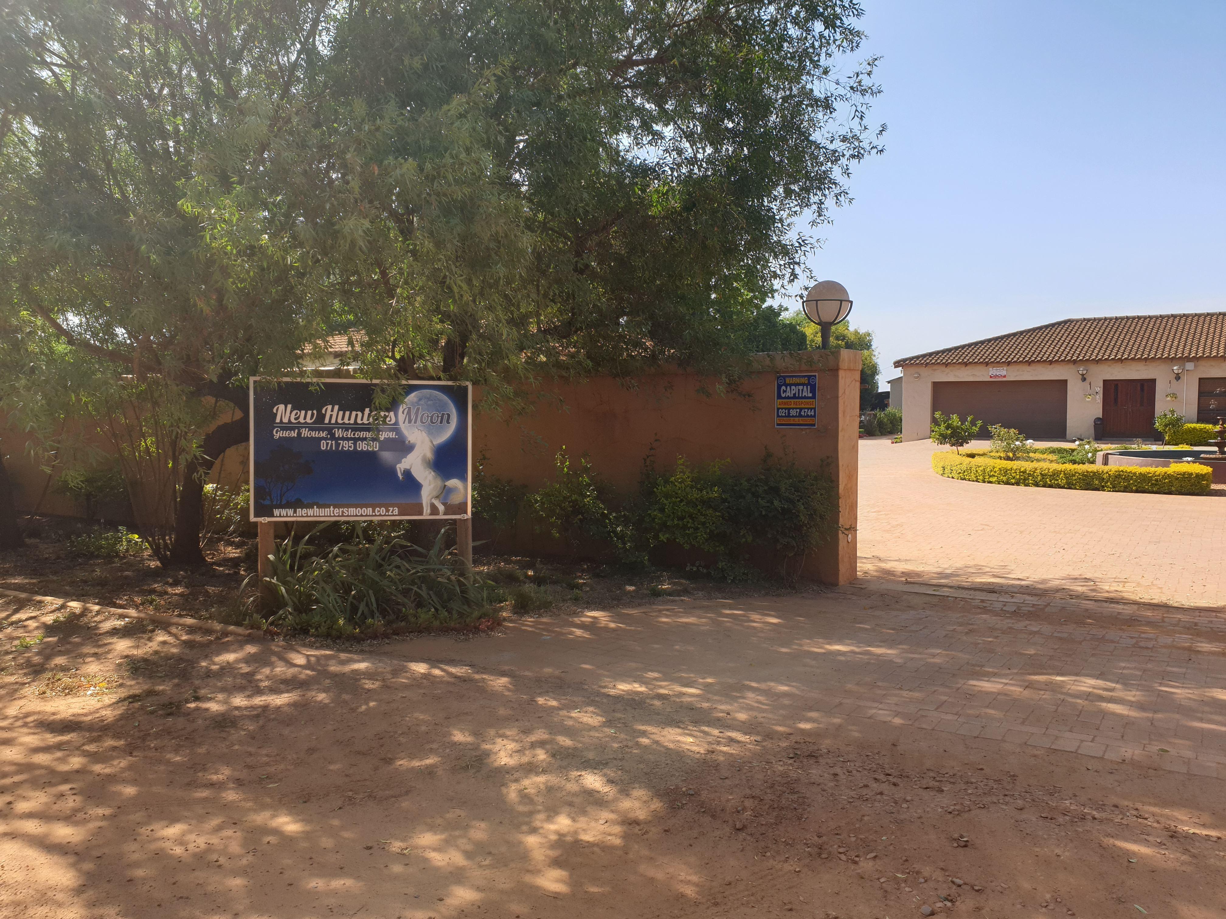 New Hunters Moon | Joostenbergvlakte Accommodation