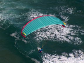 Sedgefield paragliding