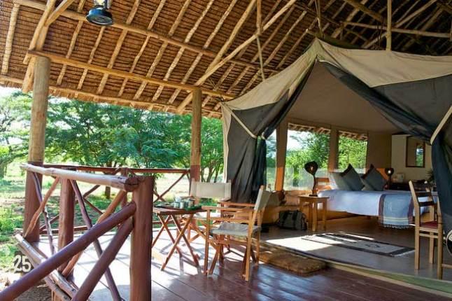 Voyager Ziwani | Lodges Tsavo West National Park