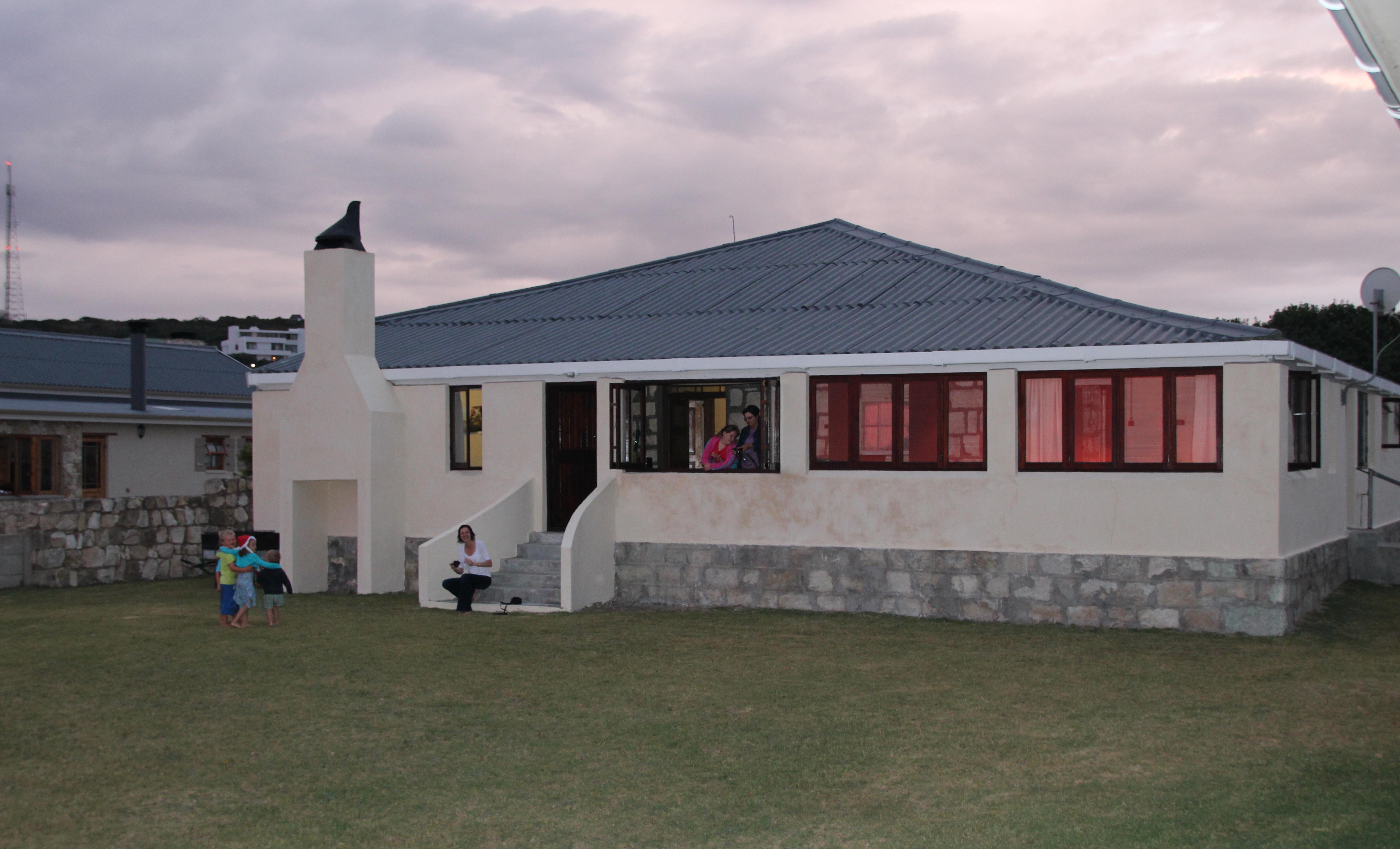 Die Ou Familie Strandhuis | Stilbaai Accommodation