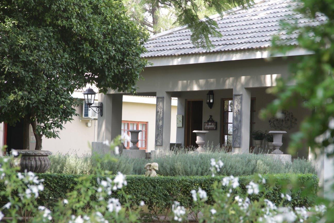 Farmhouse Lodge | Accommodation Newcastle