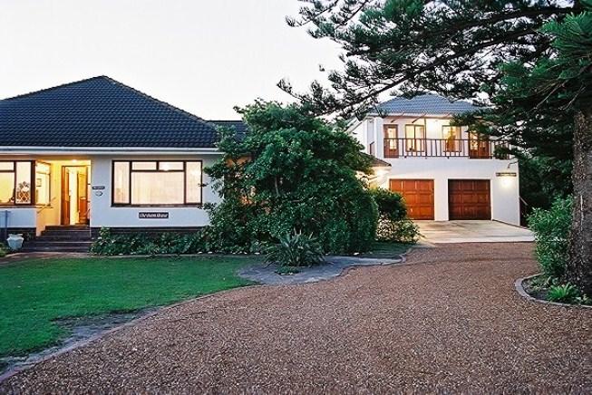 Chesham House B&B | Accommodation Eastcliff